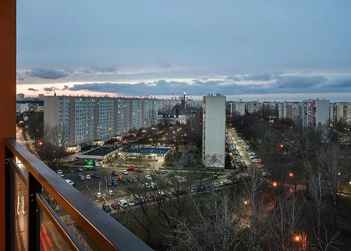 Shortstaypoland Srodziemnomorska B145 Varsovie